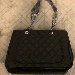 This is a quilted tote bag!